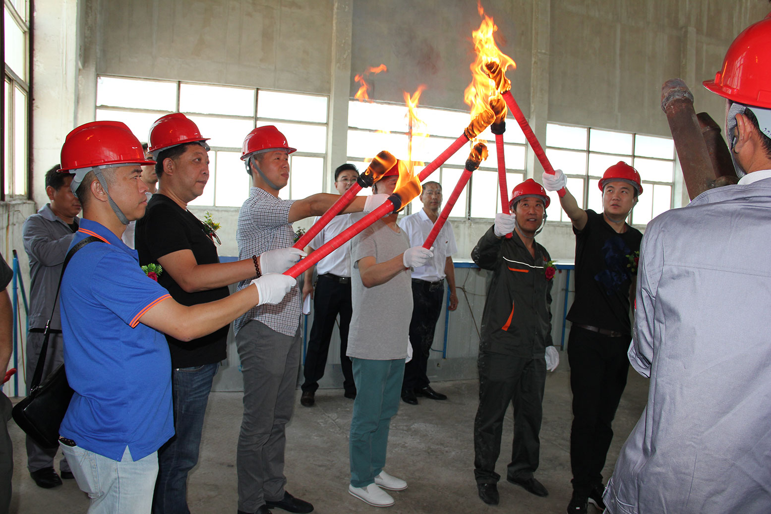 熱烈祝賀杜氏集團（高科）窯爐點(diǎn)火成功！